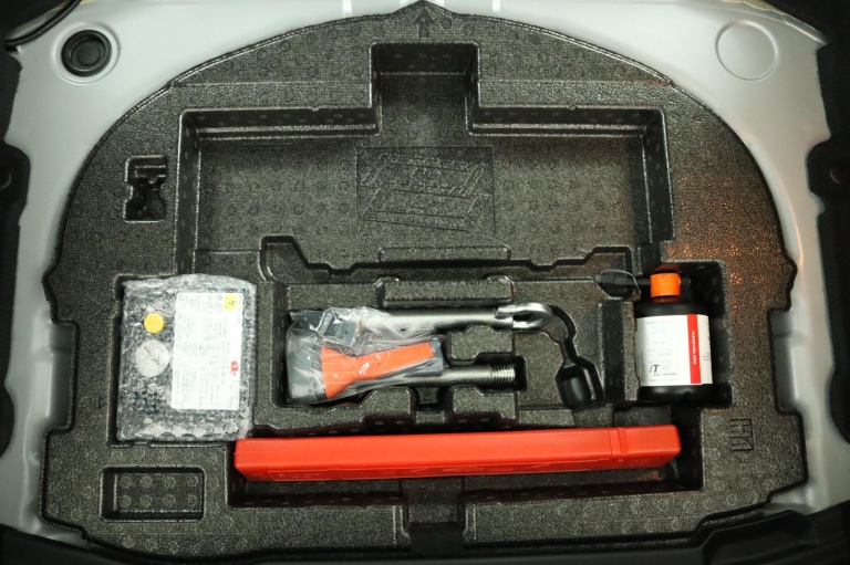 Toyota Corolla - 1.2 Turbo Active 33