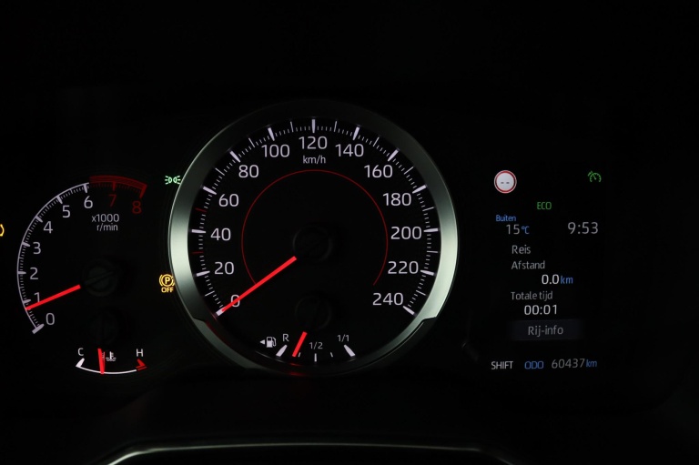 Toyota Corolla - 1.2 Turbo Active 46