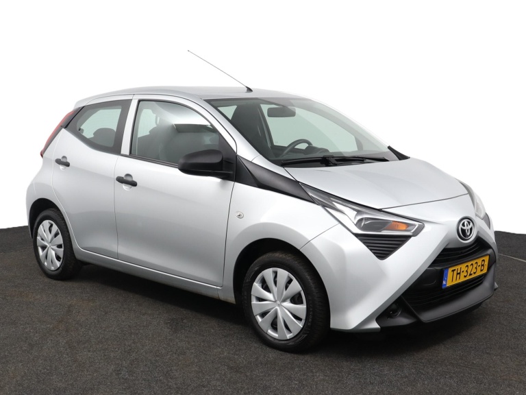 Toyota Aygo - 1.0 VVT-i x-fun 13
