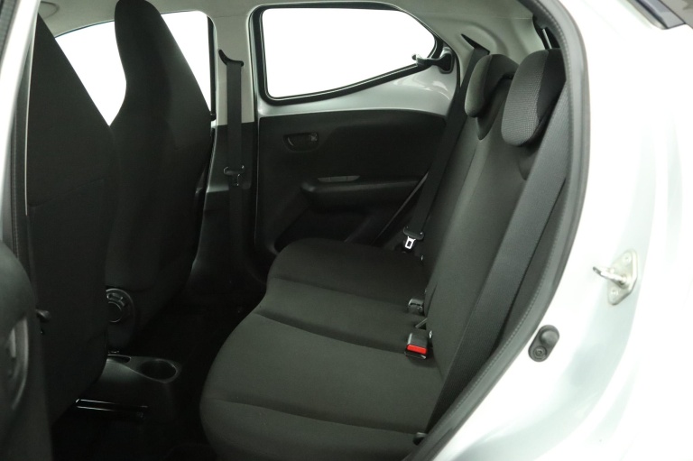 Toyota Aygo - 1.0 VVT-i x-fun 17
