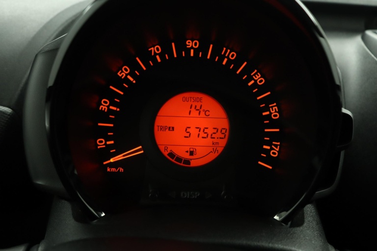 Toyota Aygo - 1.0 VVT-i x-fun 44