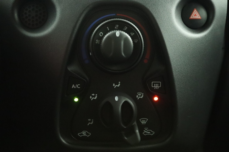 Toyota Aygo - 1.0 VVT-i x-fun 7