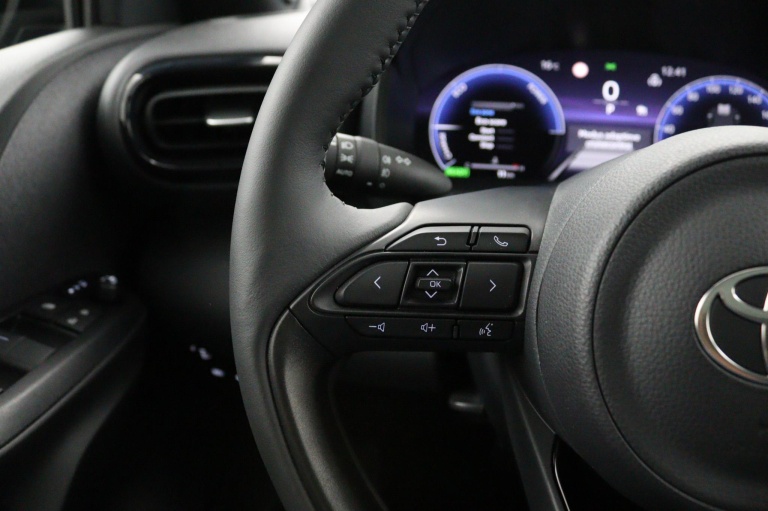 Toyota Yaris - 1.5 Hybrid 130 Executive 16