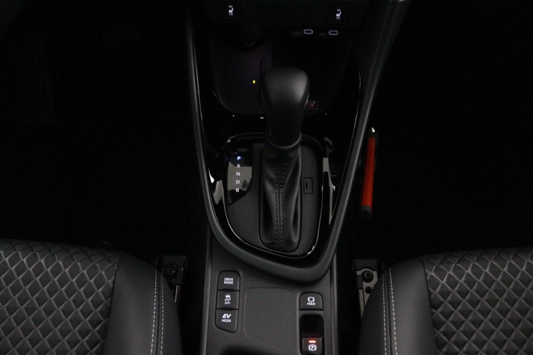 Toyota Yaris - 1.5 Hybrid 130 Executive 27