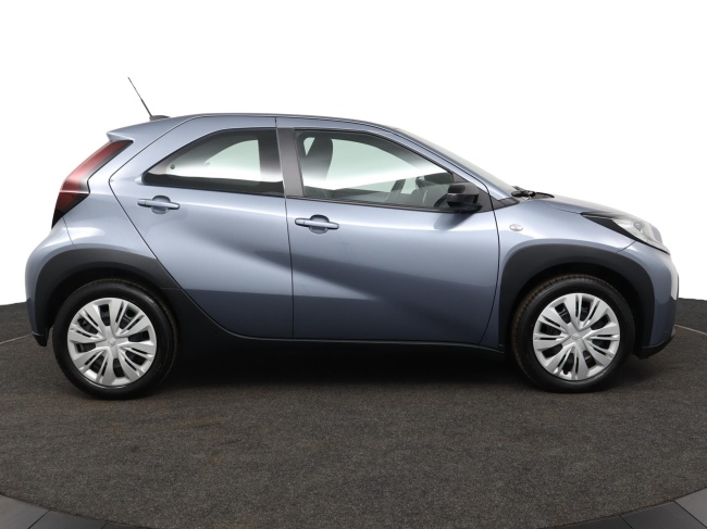 Toyota Aygo X - 1.0 VVT-i MT Play