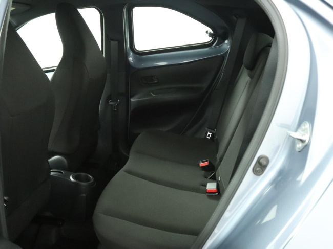 Toyota Aygo X - 1.0 VVT-i MT Play