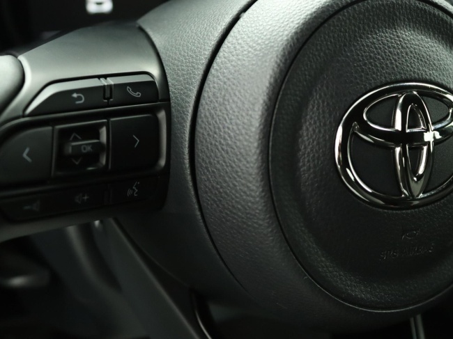 Toyota Aygo X - 1.0 VVT-i MT Play