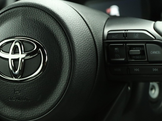 Toyota Aygo X - 1.0 VVT-i MT Play