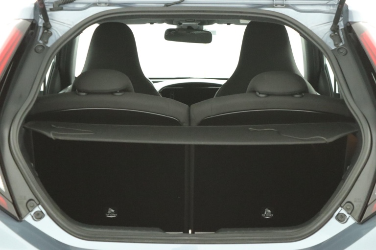 Toyota Aygo X - 1.0 VVT-i MT Play 23
