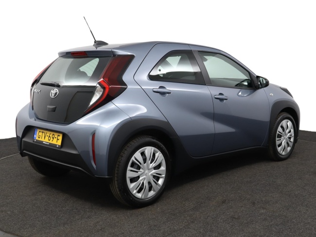 Toyota Aygo X - 1.0 VVT-i MT Play