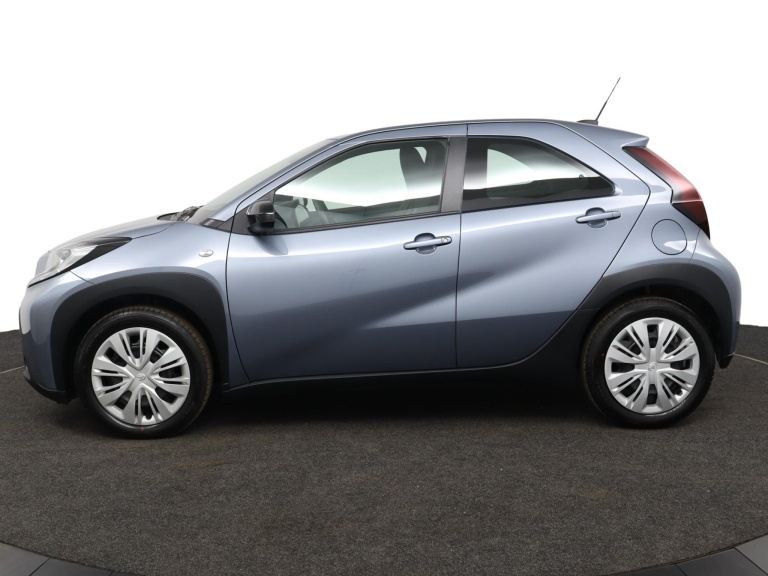 Toyota Aygo X - 1.0 VVT-i MT Play 3