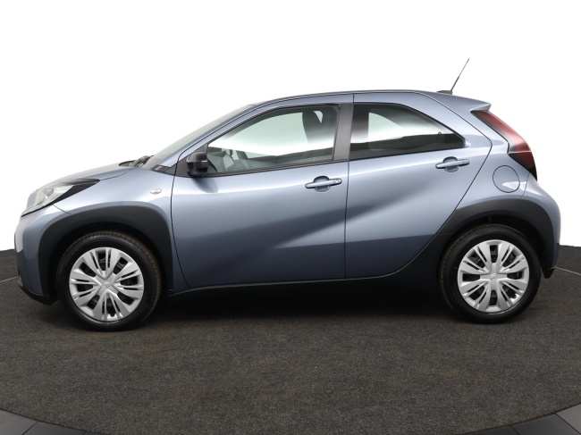 Toyota Aygo X - 1.0 VVT-i MT Play
