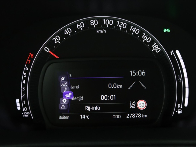 Toyota Aygo X - 1.0 VVT-i MT Play