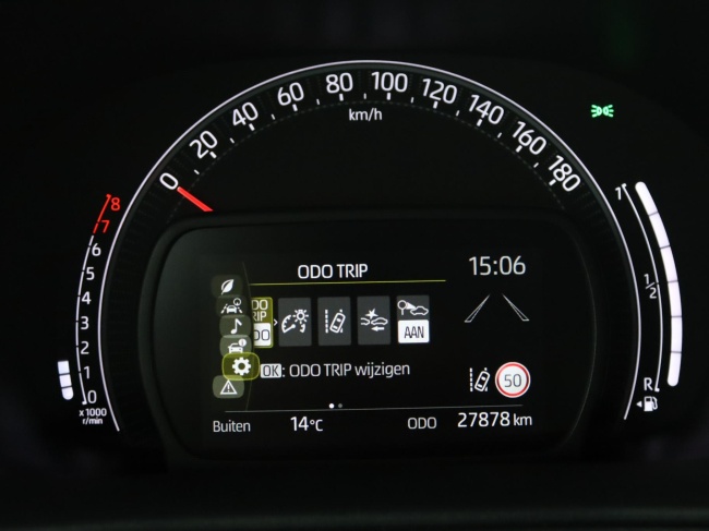 Toyota Aygo X - 1.0 VVT-i MT Play