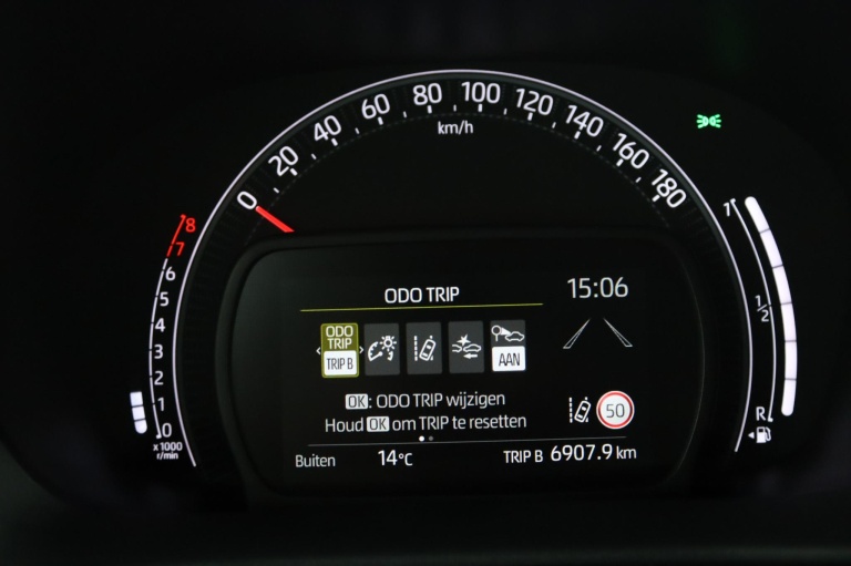 Toyota Aygo X - 1.0 VVT-i MT Play 49