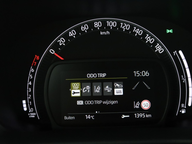 Toyota Aygo X - 1.0 VVT-i MT Play