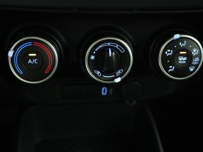 Toyota Aygo X - 1.0 VVT-i MT Play