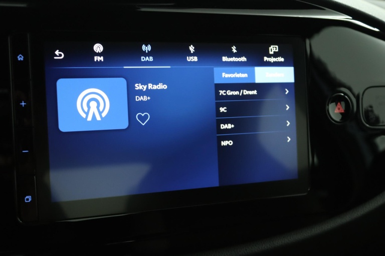 Toyota Aygo X - 1.0 VVT-i MT Play 8