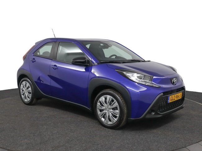 Toyota Aygo X - 1.0 VVT-i MT Play