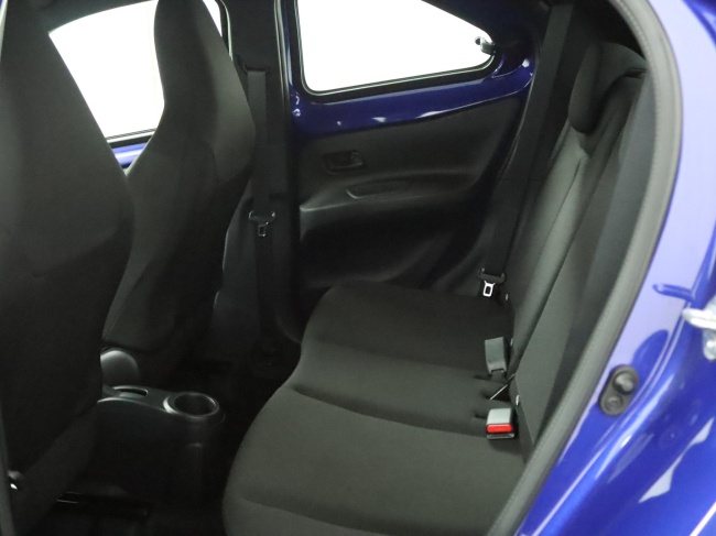 Toyota Aygo X - 1.0 VVT-i MT Play