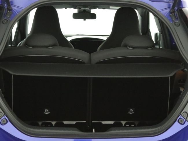 Toyota Aygo X - 1.0 VVT-i MT Play