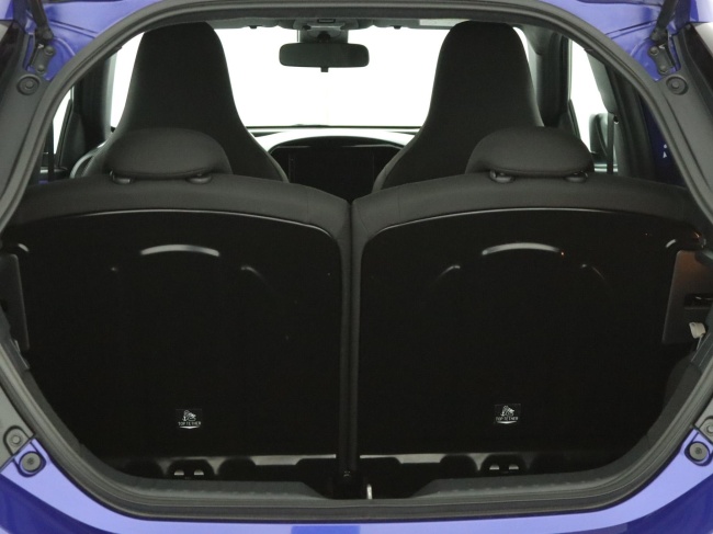 Toyota Aygo X - 1.0 VVT-i MT Play