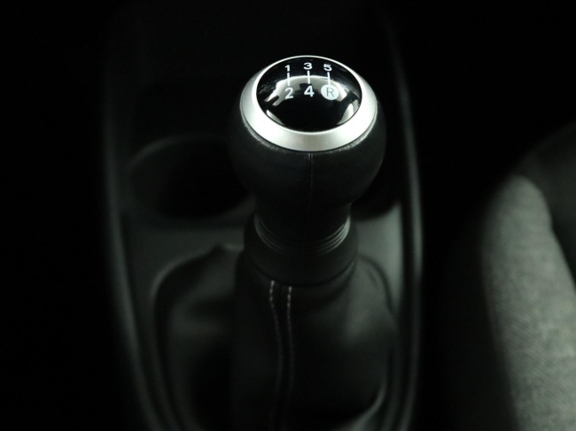 Toyota Aygo X - 1.0 VVT-i MT Play