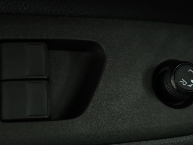 Toyota Aygo X - 1.0 VVT-i MT Play