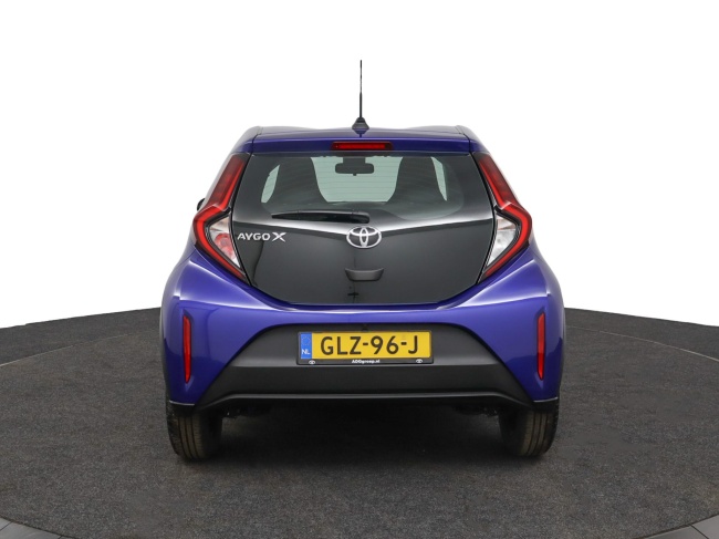 Toyota Aygo X - 1.0 VVT-i MT Play