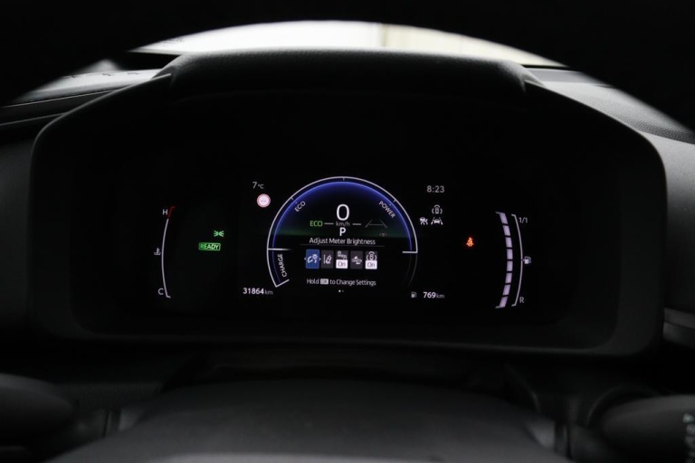 Toyota C-HR - 1.8 Hybrid 140 10