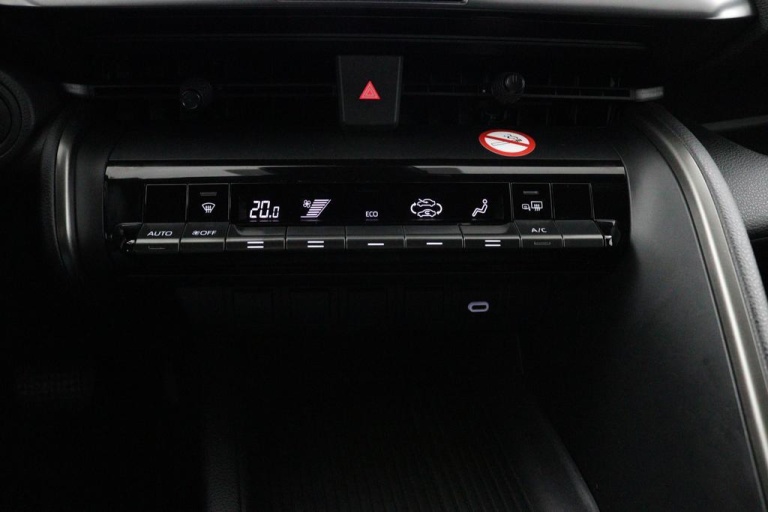 Toyota C-HR - 1.8 Hybrid 140 11