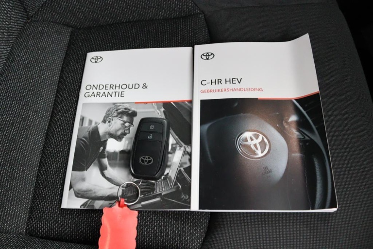 Toyota C-HR - 1.8 Hybrid 140 15