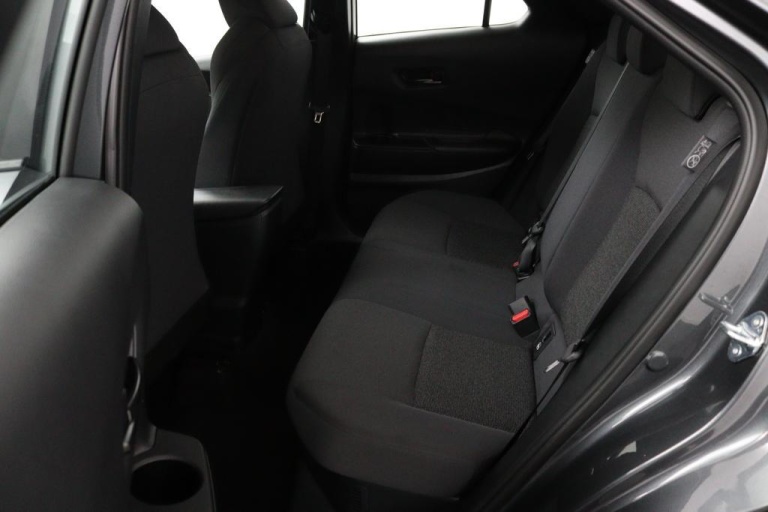 Toyota C-HR - 1.8 Hybrid 140 18