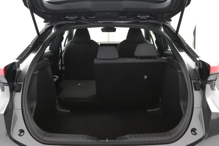 Toyota C-HR - 1.8 Hybrid 140 23