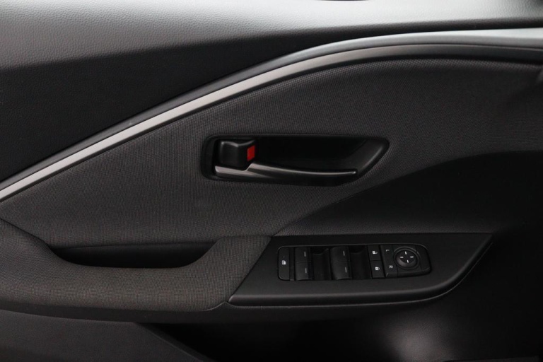 Toyota C-HR - 1.8 Hybrid 140 28