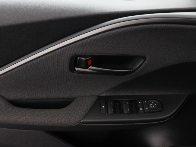 Toyota C-HR - 1.8 Hybrid 140