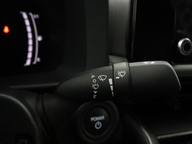 Toyota C-HR - 1.8 Hybrid 140