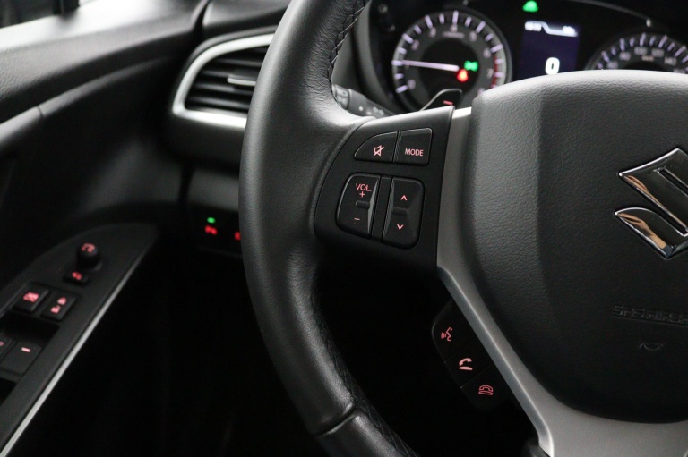 Suzuki S-Cross - 1.5 Hybrid Style 19