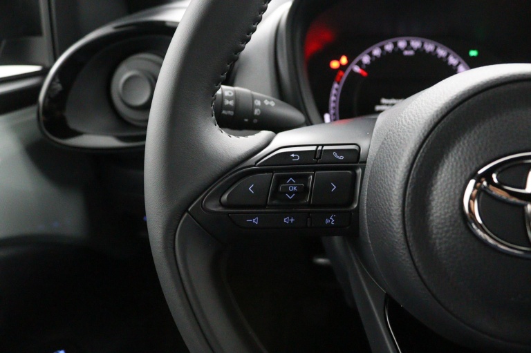 Toyota Aygo X - 1.0 VVT-i MT Premium 12