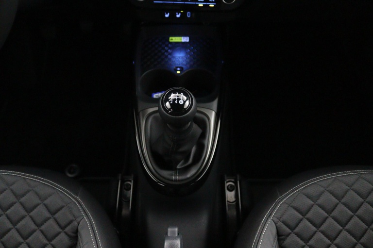 Toyota Aygo X - 1.0 VVT-i MT Premium 24