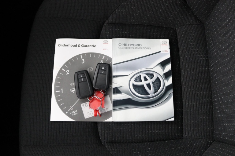 Toyota C-HR - 1.8 Hybrid Style 11