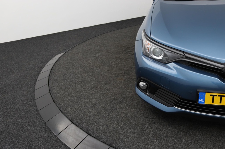 Toyota Auris - 1.8 Hybrid Dynamic 35
