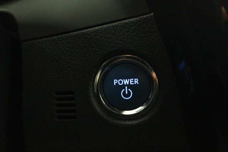 Toyota Auris - 1.8 Hybrid Dynamic 42