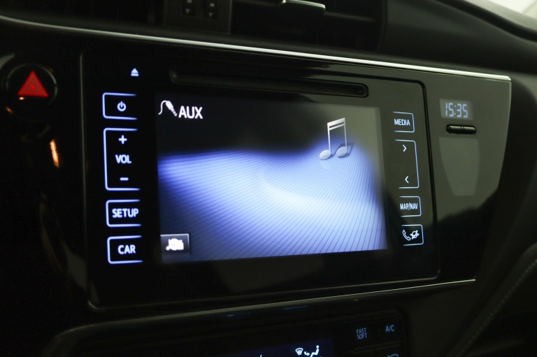 Toyota Auris - 1.8 Hybrid Dynamic 45