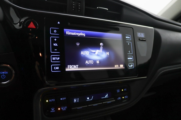 Toyota Auris - 1.8 Hybrid Dynamic 47
