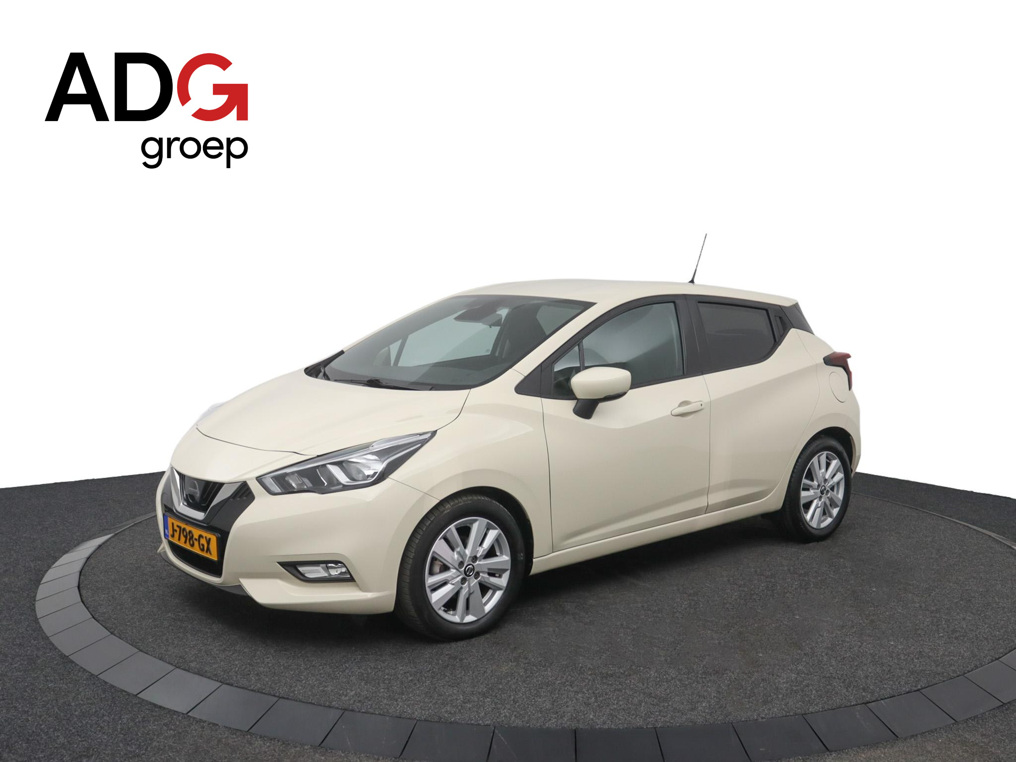 Nissan Micra - 1.0 IG-T N-Connecta