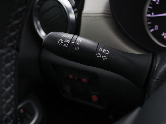 Nissan Micra - 1.0 IG-T N-Connecta