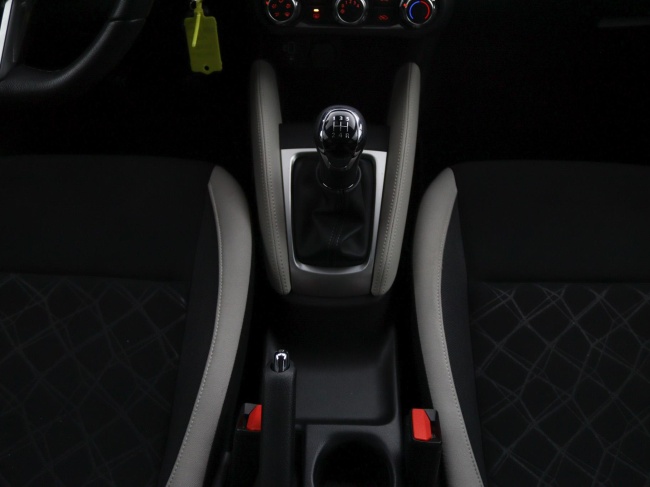 Nissan Micra - 1.0 IG-T N-Connecta