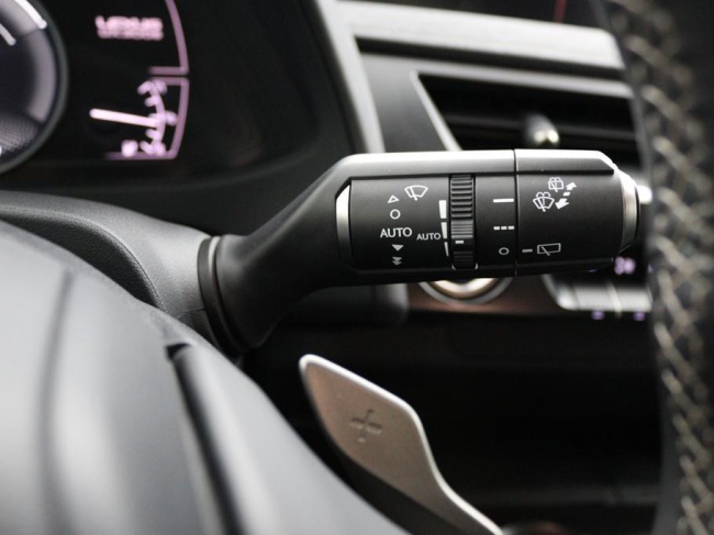 Lexus UX - 300e Business 54 kWh