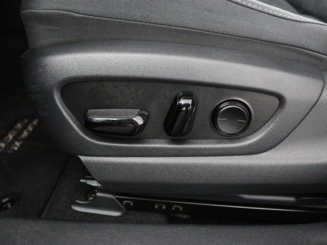 Lexus UX - 300e Business 54 kWh